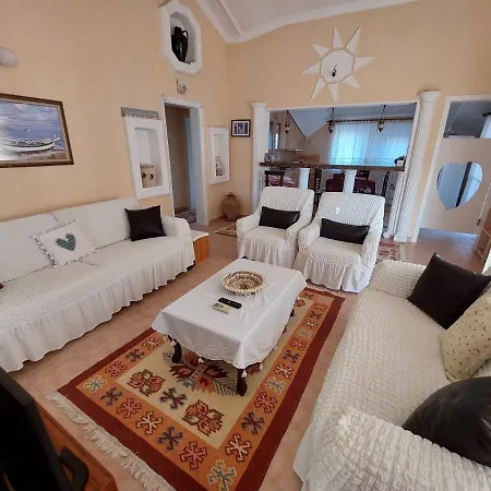 Holiday For Rent In Lycian Coast Of Turkey Dylan 1002 וילה *